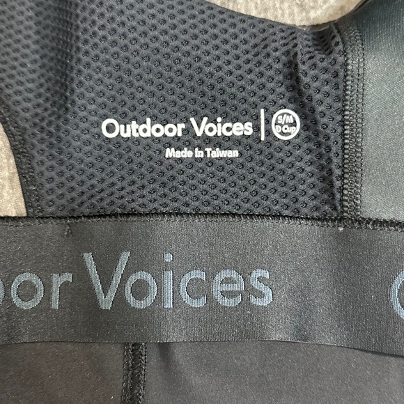 Outdoor Voices Powerhouse Dress in Black [4] - Picture 9 of 11